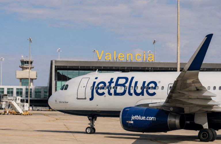 El vuelo directo Nueva York-Valencia refuerza el turismo internacional en la Comunitat Valenciana